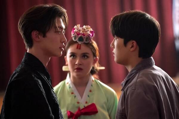 XO, Kitty - OTP - Z filmu - Sang Heon Lee, Minyeong Choi