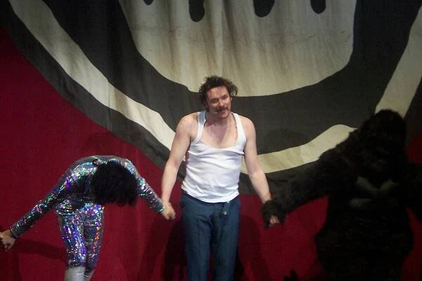 Julian Barratt - Wikipedia