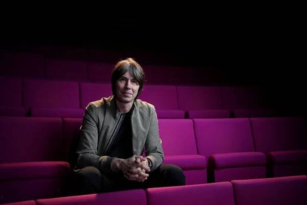 Brian Cox's Adventures in Space and Time - Space: How Far Can We Go? (E01) (2021)