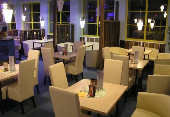 7. Nebe Music Restaurant a Cocktail Bar