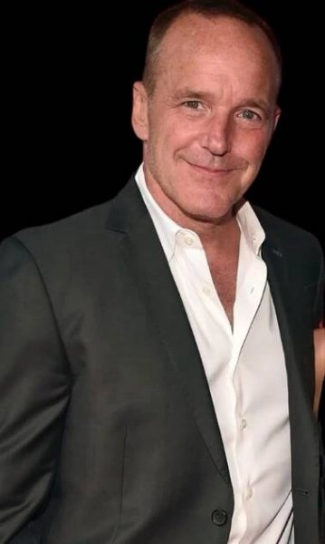 Clark Gregg