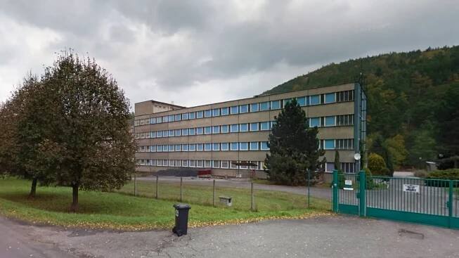 Nepoužitou nemocnici z časů Gustáva Husáka prodá stát za 26 milionů