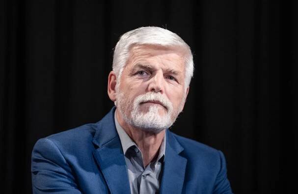 Obrazem: „Průzkumy jsou jedna věc, volby druhá.“ Kdo je tady prezident?