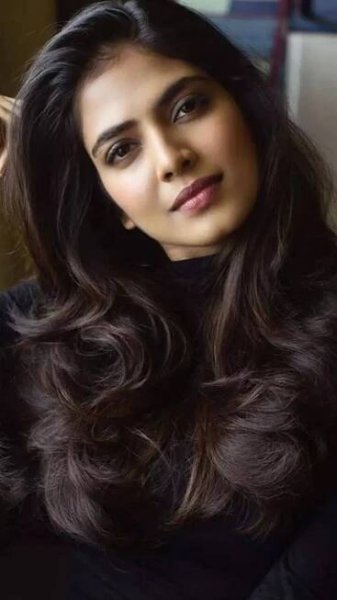 Malavika Mohanan’s mesmerizing black avatars