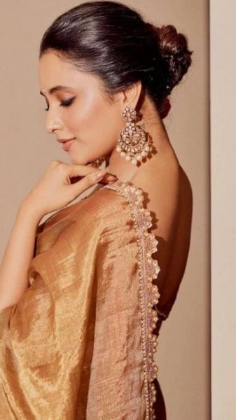 In pics: Priyanka Arul Mohan's September dump