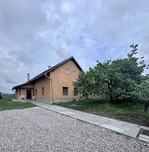 Pronájem Dům, Dolany, okres Pardubice