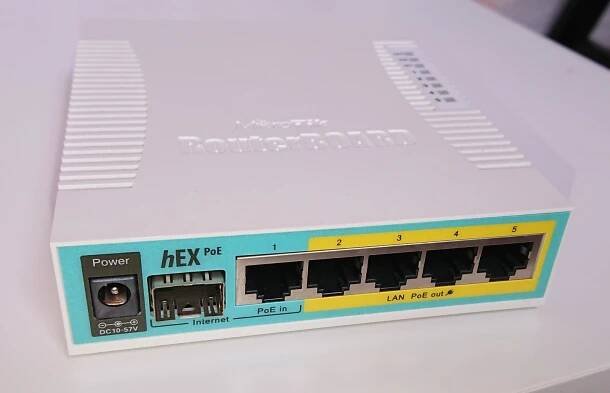 Router Mikrotik hEX PoE RB960PGS