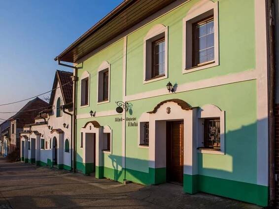 Vinný sklep s ubytováním U Kubíků, ubytování Bořetice