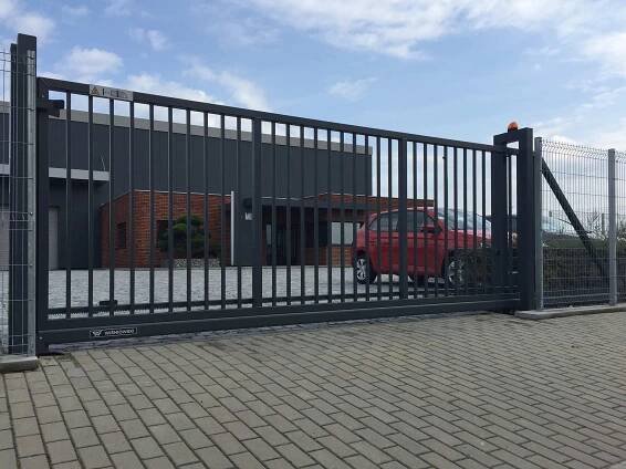 Vjezdové brány průmyslové - Posuvné | A-ZET spol. s r.o. Jablonec nad Nisou Liberec Azet - Vrata, Oplocení, Brány, Závory