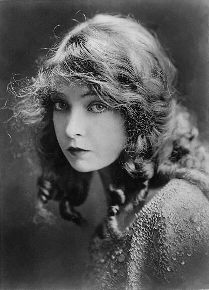Licensing - The Official Licensing Website of Lillian Gish