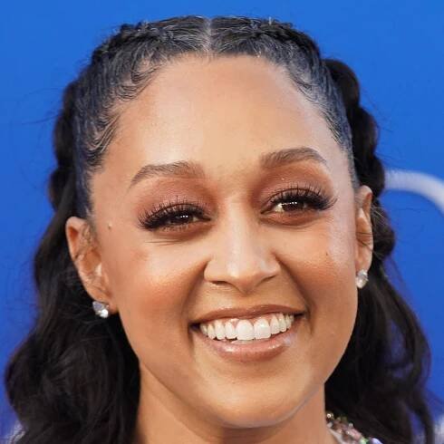 Tia Mowry Is Ringing In Her Single Era With a Drastic Pixie Haircut — See Photos