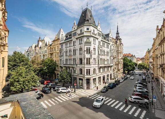  Mezonetový byt s terasou 120m 3