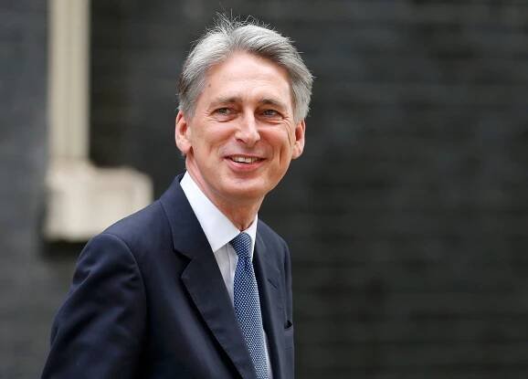 "Občanská válka mezi konzervativci." Johnson říká o brexitu nesmysly, útočí exministr