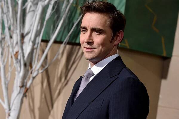 HOLLYWOOD, CA - DECEMBER 09: Actor Lee Pace attends the premiere of New Line Cinema, MGM Pictures and Warner Bros. Pictures' 