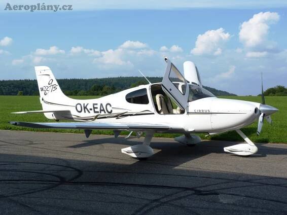 Cirrus SR22 GTS