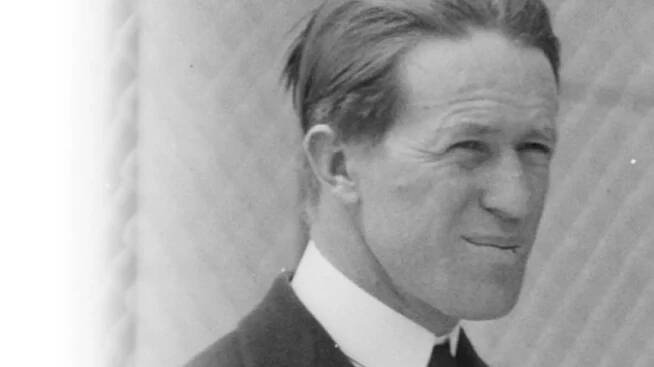 Narodil se důstojník T. E. Lawrence, bájný Lawrence z Arábie