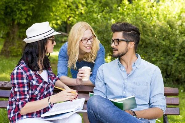 When Students Need The Best Essay Writing Services?