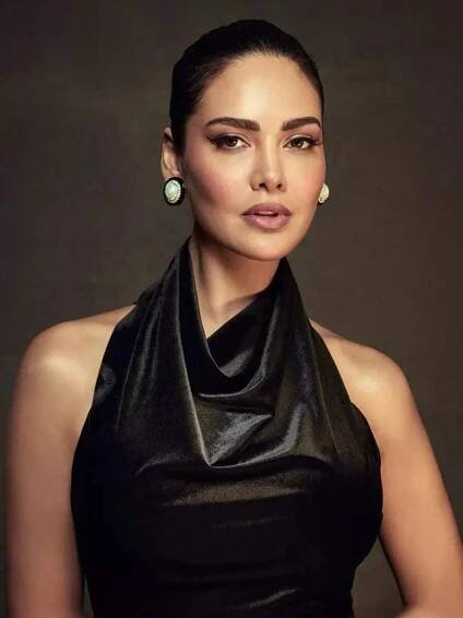 Esha Gupta-inspired chic and classy date night outfits