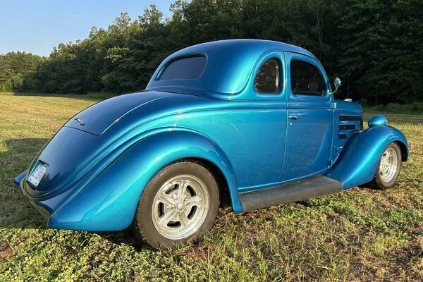 LS1-Powered 1935 Ford 5-Window Coupe Hot Rod