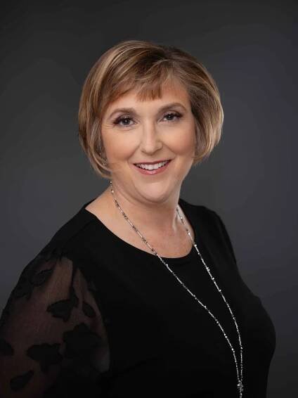 MINI HEADSHOTS – Elle Forte Photography