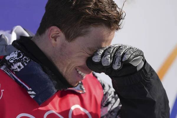 Legenda se loučila v slzách. Jak fenomén White předával snowboardové žezlo