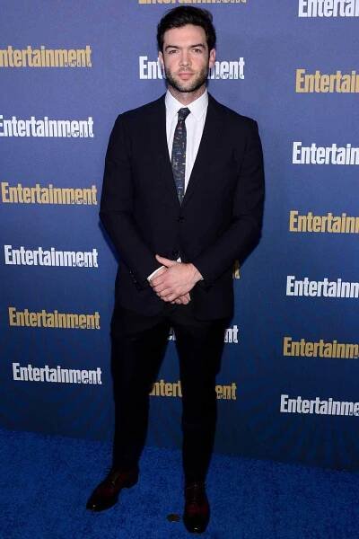 Ethan Peck: Get to Know Gregory Peck's Grandson Who's Playing a Younger George Clooney in New Movie