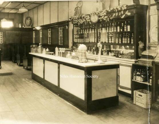 History of Niles Drug Stores