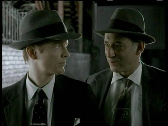 Eric Stoltz and Richard Portnow in Fallen Angels