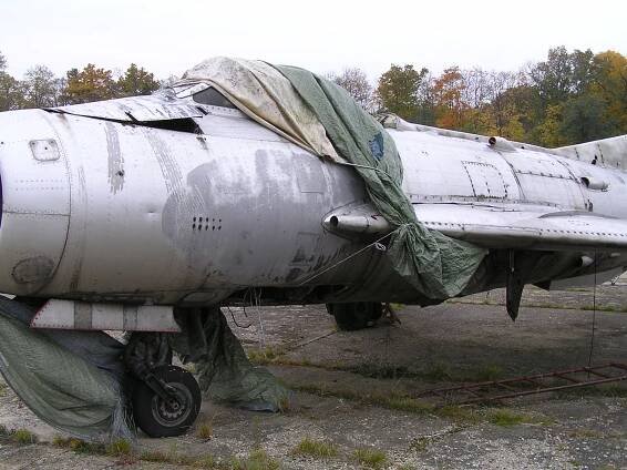 MiG-19S 0412 : Československo