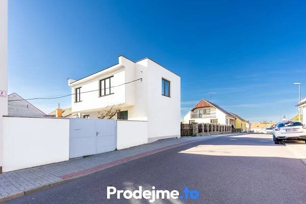 Prodej bytu 3+kk, 127 m2 - Přímětice, ev.č. 100058 - Znojmo