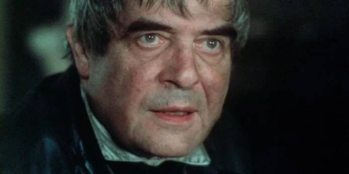 Václav Voska patřil k noblesním hercům s lyrickým, lehce zastřeným hlasem, který znamenitě dokázal uplatnit i v dabingu.