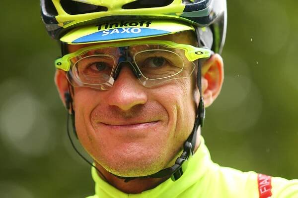Michael Rogers forced to retire with heart ailment