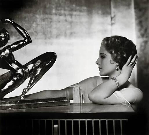 Norma Shearer-Annex