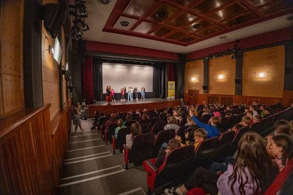 Fotogalerie - Kino Družba Chotěboř - promítání | OKNA DO SVĚTA.eu