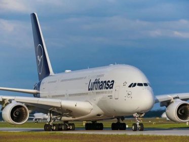 German Airliner Lufthansa Will Return the World’s Largest Passenger Aircraft to the Skies