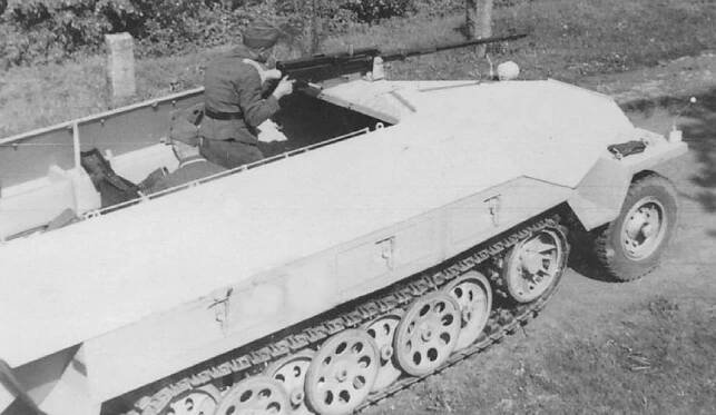 2 cm Flak 38 auf Selbstfahrlafette Zugkraftwagen 3t (Sd.Kfz.11/1) - Tank Encyclopedia