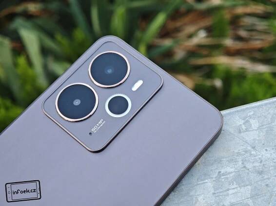 Recenze realme 14 5G - voděodolnost a 6000 mAh akumulátor | Infoek.cz