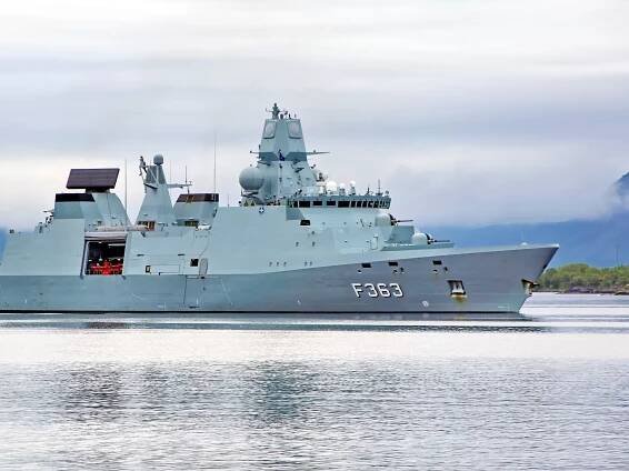 Dánská armáda uzavřela hlavní námořní cestu a část vzdušného prostoru kvůli raketovému odpalovacímu zařízení na palubě lodi - Pravda24