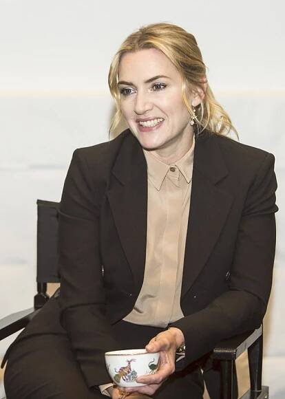 Horkokrevná Kate Winslet slaví: Nahá skoro v každé roli, královna jí dala řád! Znáte její nejžhavější scény?