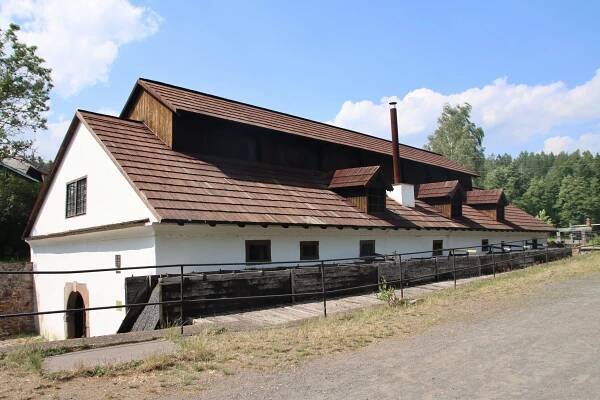 Na kole z Prahy do Milána: přes České kopečky do Bavorska, podél Innu do Alp a z nich luxusně dolů do Pádské nížiny - KACHNA