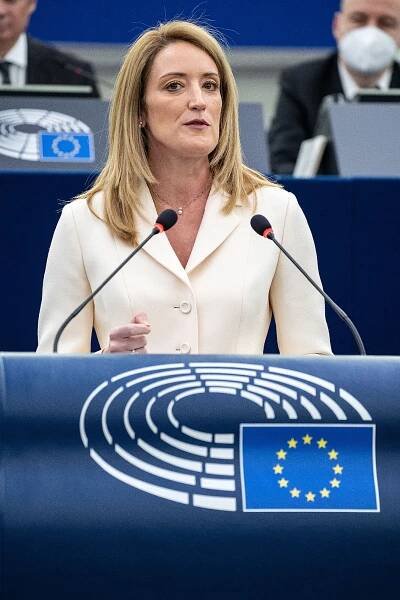 Do Česka přijede šéfka europarlamentu Roberta Metsolaová. Kauzu Čapí hnízdo znovu projedná Městský soud v Praze