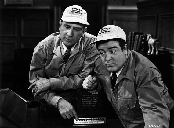 The Noose Hangs High - Z filmu - Bud Abbott, Lou Costello