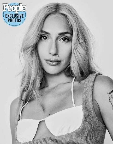 https://spaces.hightail.com/receive/34LjIeDcB8 PW: TEFIPEOPLE IMAGE CREDITS MUST RUN AS: PHOTOGRAPHY: BRENDAN WIXTED HAIR: DAVID CRUZ MAKE-UP: TEGAN RICE STYLING: GRACE TULLY