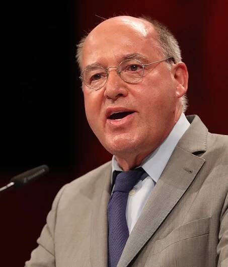 ▷ Gregor Gysi - Česká Wikipedie