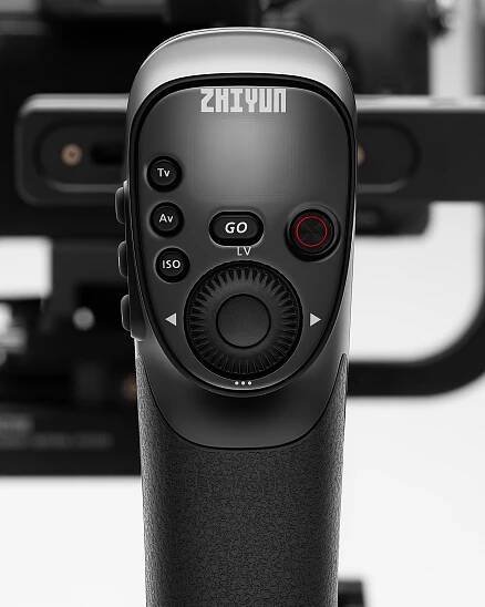 Gio Gargiulo | Photography, Video, Retouching - Zhiyun Crane 3 LAB