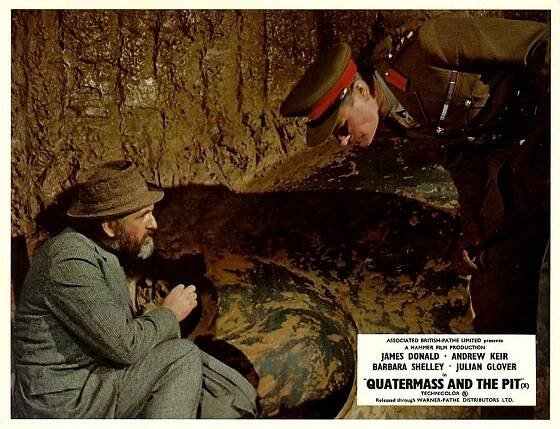 Andrew Keir, Julian Glover - Pět milionů let k Zemi - Fotosky