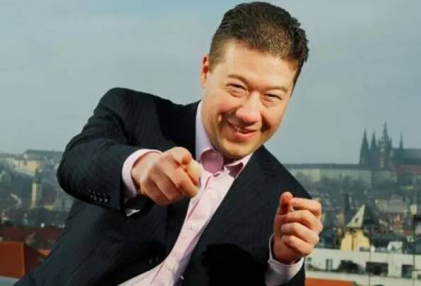Spor o "podvodný web" před soudem. Tomio Okamura se má omluvit novinářům z HlídacíPes.org — HlídacíPes.org
