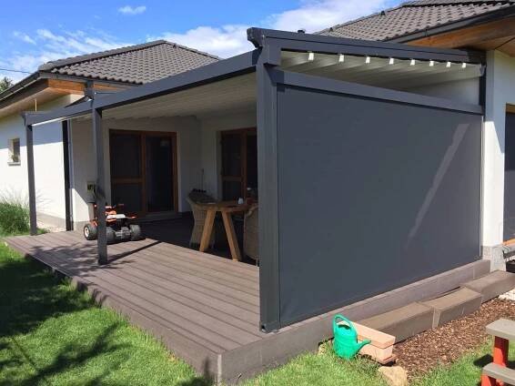 Co funguje l�pe proti v�tru a slunci? Praktick� srovn�n� dvou typ� zast�n�n�