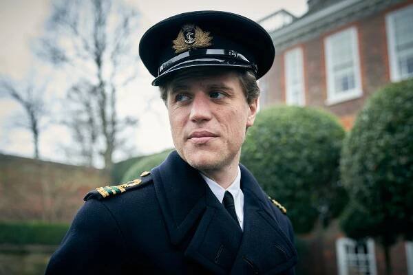 Johnny Flynn as Ian Fleming in 'Operation Mincemeat' 