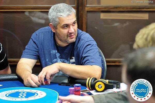ČPT říjen: Po prvním dni se na chipleadu usadil Miroslav Forman - POKERživě